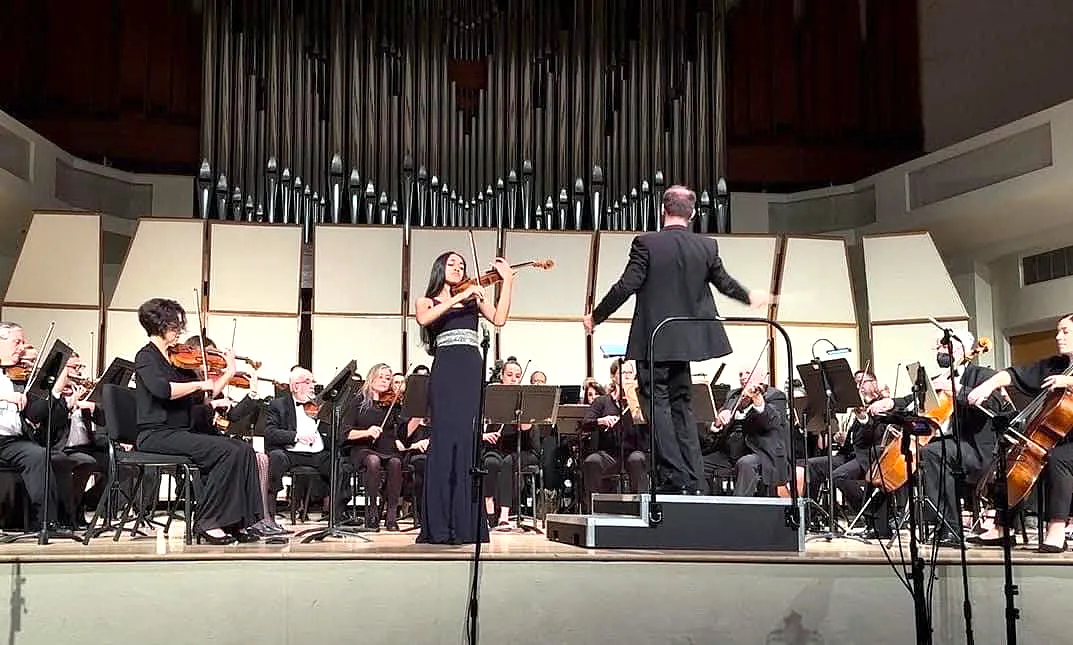 LATIN BEATS: A Hispanic Heritage Concert Celebration (Copy) (photo 2)