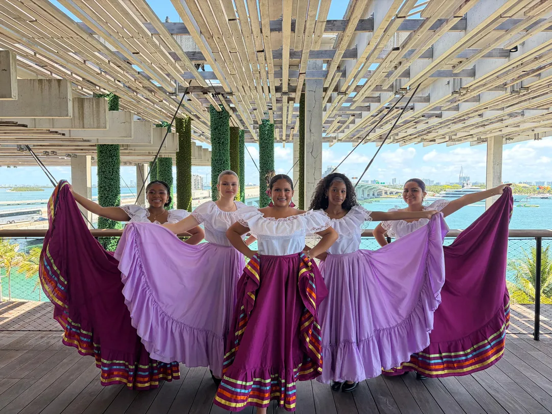 Flamenco y Folklórico