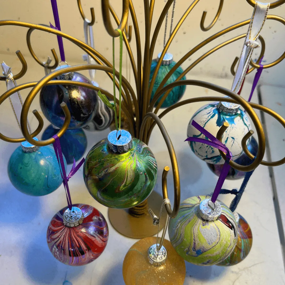 Workshop: A Taste of Marbling on Glass Baubles and Papers
