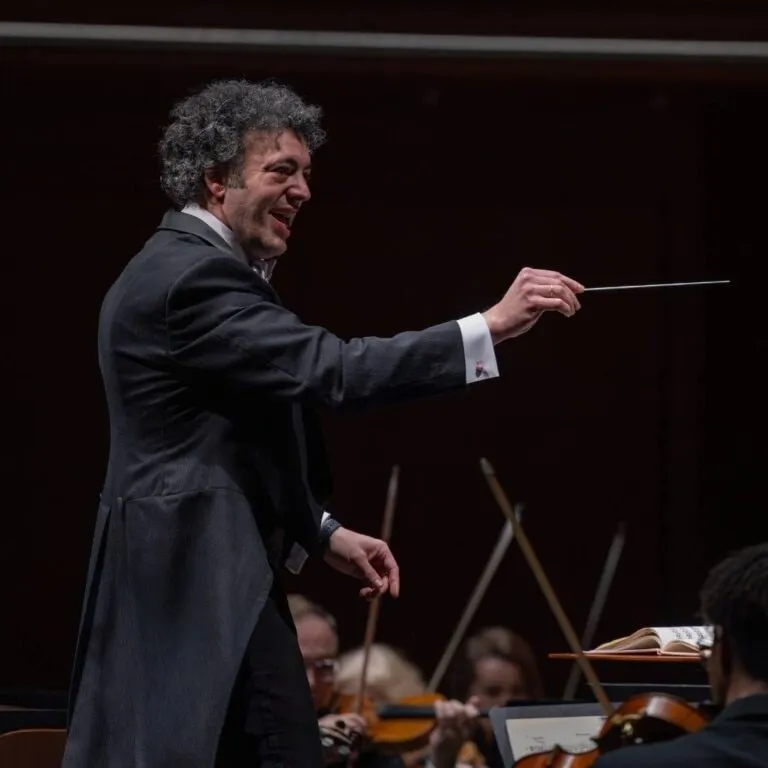 Jacobsen Conducts Rachmaninoff