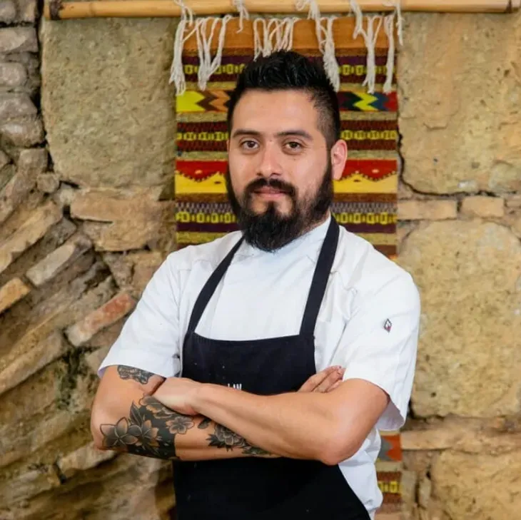 CHEF EJECUTIVO MIGUEL MIJANGOS