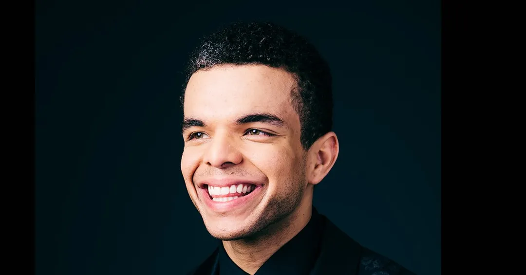 BLAINE ALDEN KRAUSS RECEIVES ASHLEY LONGSHORE EXCELLENCE IN THE ARTS AWARD