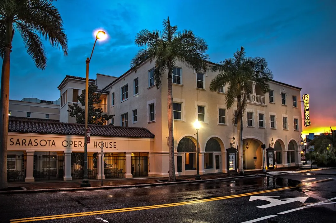 SARASOTA OPERA HOUSE